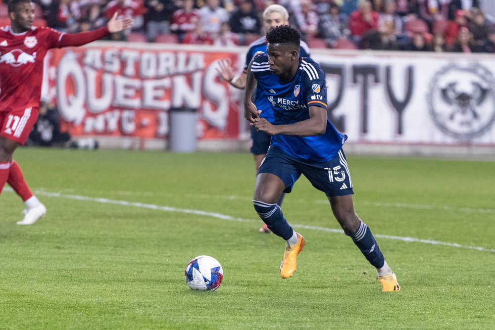 From Colombia: Timescale now put on Yerson Mosquera Wolves layoff ...