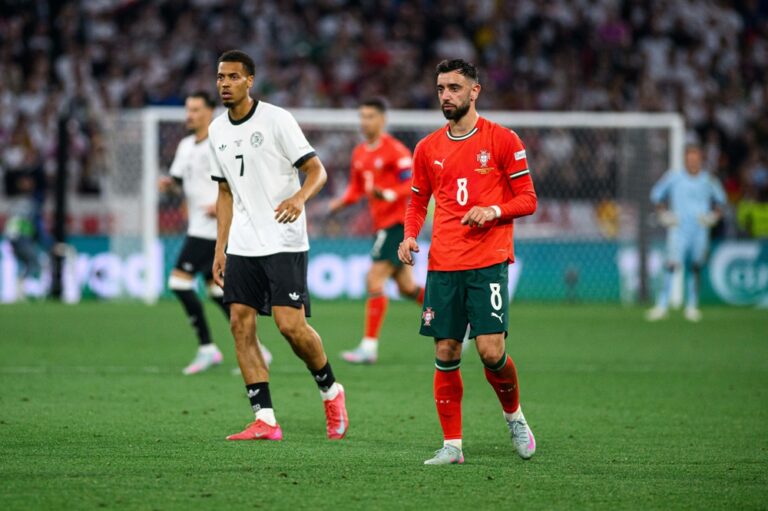 Manchester City, Manchester United and Chelsea given €120m asking price for World Cup star