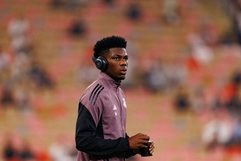 Sale to Manchester United seen as positive, manager can get player he really wants